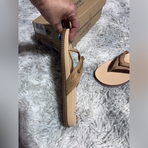 NWT Sperry Waveside Neutral Tan Suede Thong Sandals 7 - Picture 4 of 8